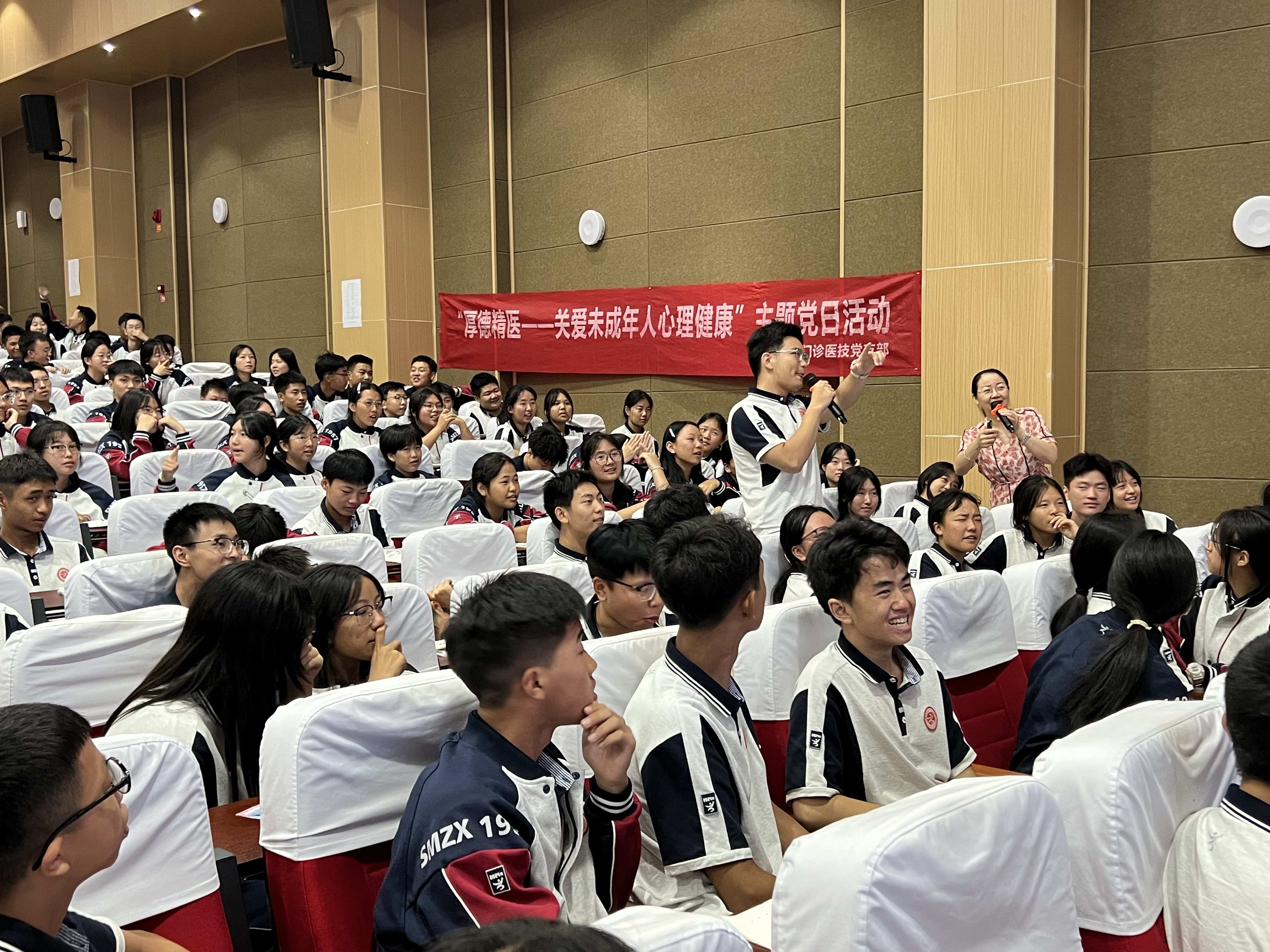 官網2.jpg